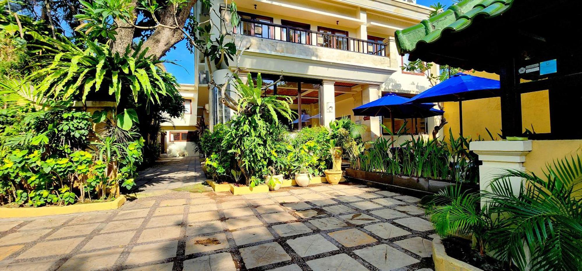 Bali Emerald Apartments Sanur  Bagian luar foto