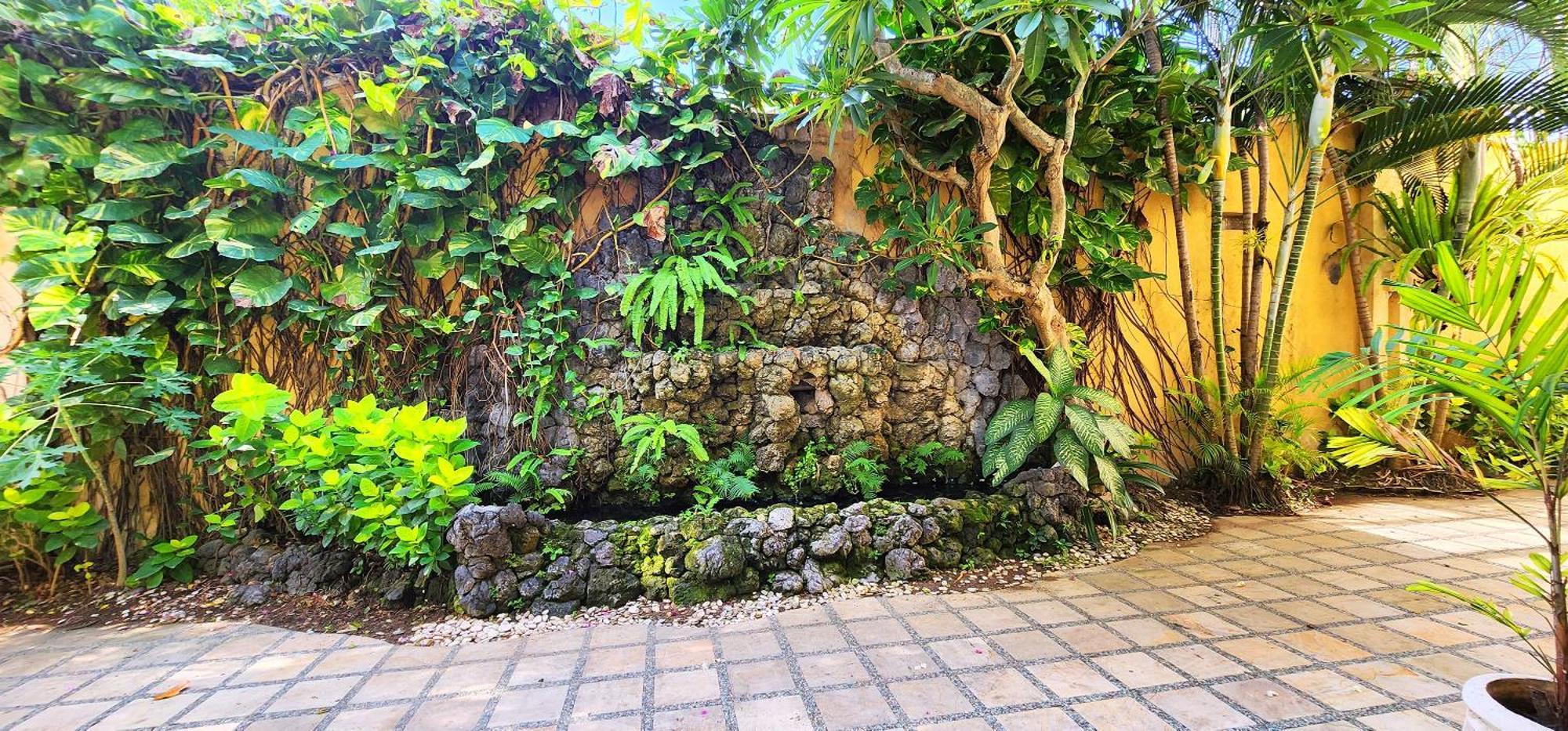 Bali Emerald Apartments Sanur  Bagian luar foto