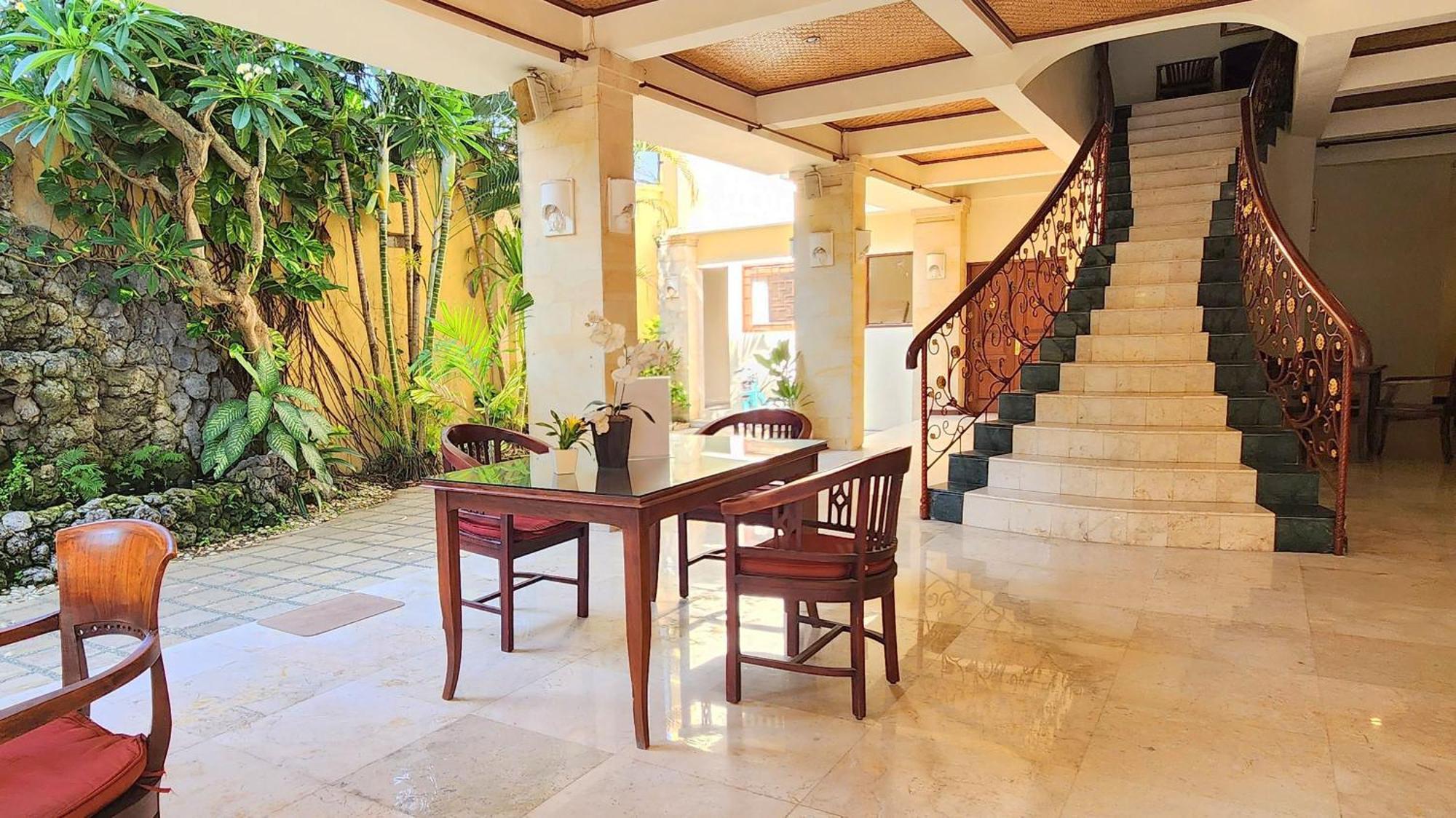 Bali Emerald Apartments Sanur  Bagian luar foto