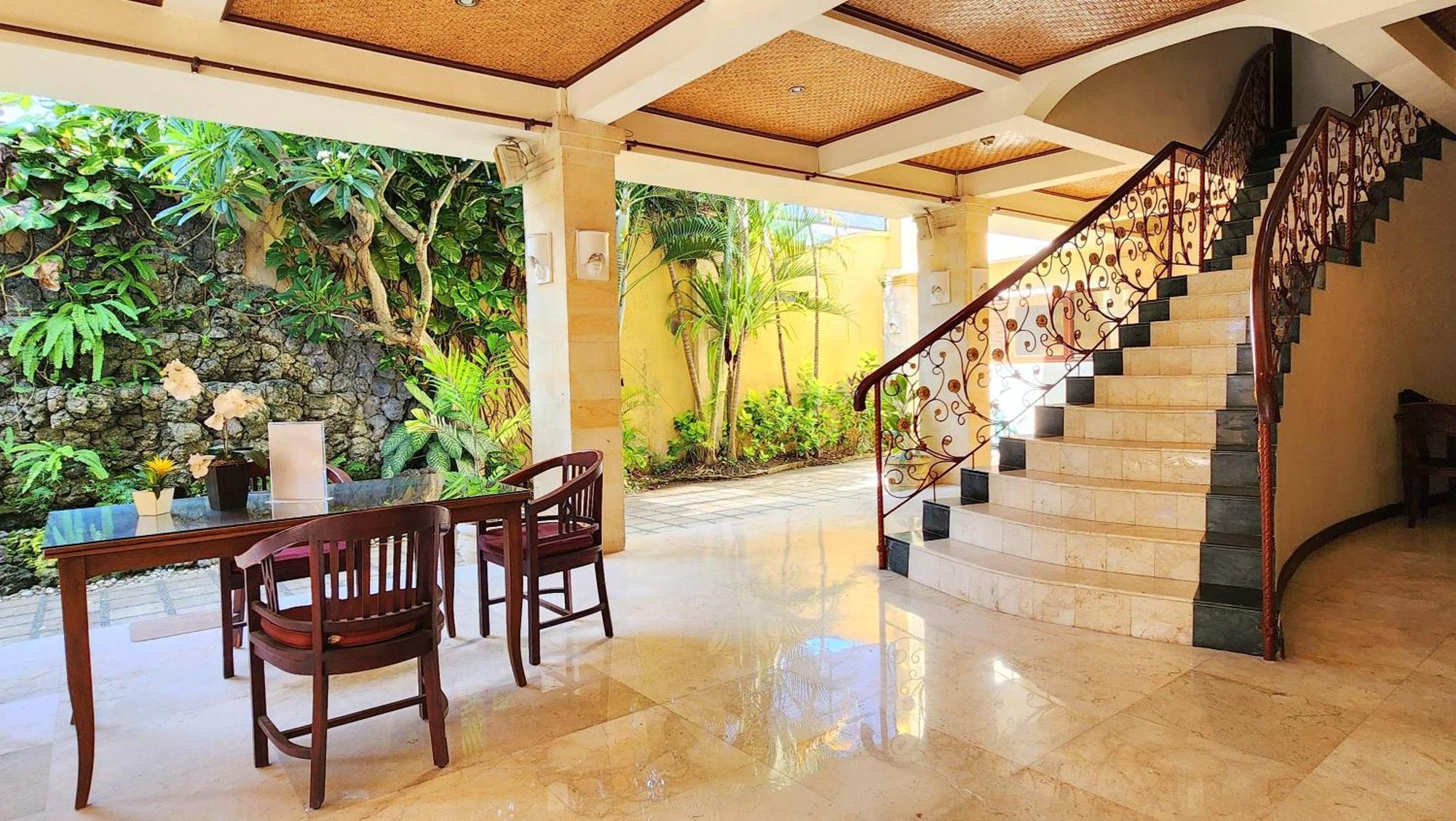Bali Emerald Apartments Sanur  Bagian luar foto